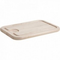 Wooden cutting board with groove