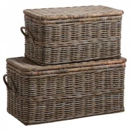 Pnie łóżek w szarym słupie