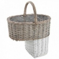 Wiklinowy kosz do schodów