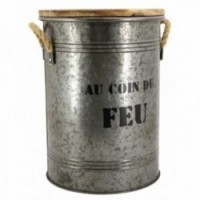 Round metal pellet bucket with lid, dust recovery "by the fire"