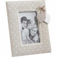 Cotton photo frame with photo hearts 10x15 cm