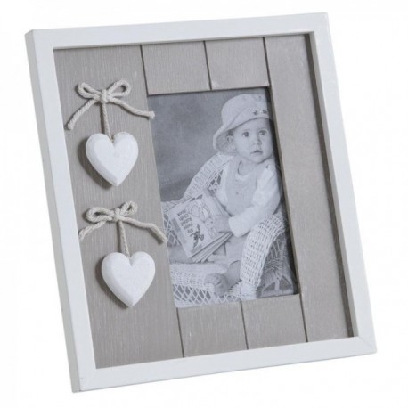 Photo frame in wood and glass to put heart