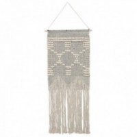 Wall decoration with cotton fringes