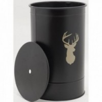 Czarna metalowa skrzynia peletowa z pokrywką jelenia