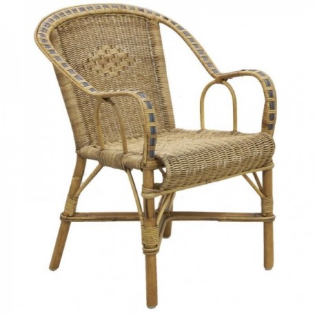 Armchair in manau and rattan core