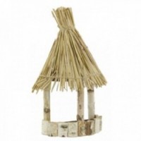 Montowany na ścianie żwir z sosną drewnianą brzozową i dachem słomy