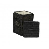 Pralnia z czarną wiklinową pokrywką