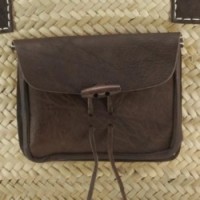 Couffin en palmier avec bandoulières en cuir