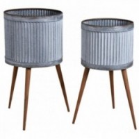 Set of 2 planters on legs in galvanized metal