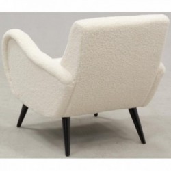 Sheep lounge chair in polyester with wooden legs