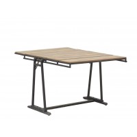 Houten plank en converteerbare metalen tafel