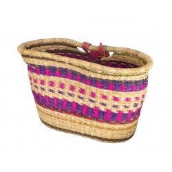 Cesta de bicicleta natural colorida con correa de cuero
