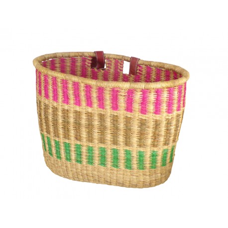 Cesta natural colorida da bicicleta com pulseira de couro