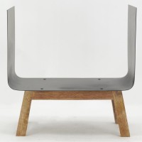 Musta lakattu metalli kantaja puiset jalat