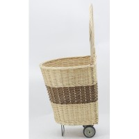 Chariot à bûches en osier à roulettes