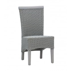 Chaise en rotin pieds en bois teinté gris