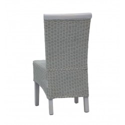 Chaise en rotin pieds en bois teinté gris
