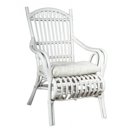 Poltrona lounge in rattan laccato bianco con cuscino