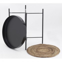 Runt bord i svart metall och tonad rusk, avtagbar skiva med fällbart ben ø 40 h 45 cm