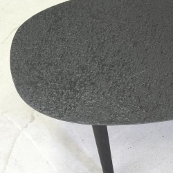Sofabord i svartbeiset metall 122 x 60 x 30 cm