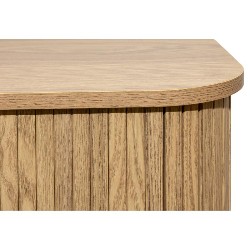 Efeito de madeira do console médio e pés pretos do metal: armário de entrada de design de 2 portas com armazenamento