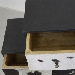 Commode "zigzag" en bois et peau de vache 6 tiroirs
