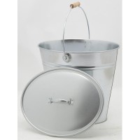 Galvanized metal bucket with mobile handle wooden handle 17L