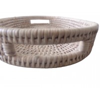 Liten bricka, tom fickkorg, oval dekoration i vit patinerad rotting med 2 handtag