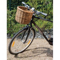 Round biking basket in raw wicker with straps