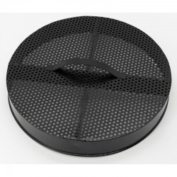 Taburete y cubo con pellets en decoración de metal