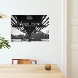 Affiche poster mural, impression photographie noir et blanc art mural, Sous le pont en métal, architecture, ville