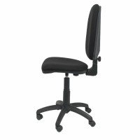 Silla de oficina negra