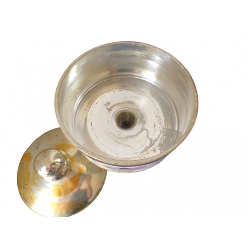 Kuchen zu Fuß in antiken Metall Bonbonnière Vintage Patinic Display Stand