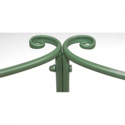 Arca de jardim de metal lacado verde, plantas de escalada