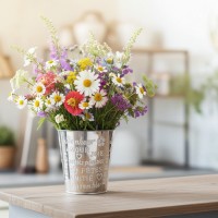 Pame-okrągły garnek w złotym lakierowanym metalowym i srebrnym wzorem słów miłość, szczęście i małe przyjemności Ø 13 cm