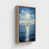 Tableau impression sur toile Portrait marin bateau voilier sur la mer bleue soleil éclatant à l’horizon