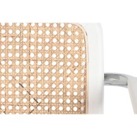 Silla con reposabrazos de madera blancos, pies de cromo plateado, asiento trenzado de traje