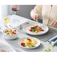 18-roms servise satt i porselen og keramikk, tallerkener og boller for elegant middag