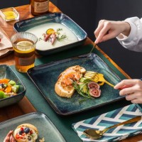 Service de vaisselle carré en céramique 32 pièces, assiettes, bols et plats dessert pour 8 personnes