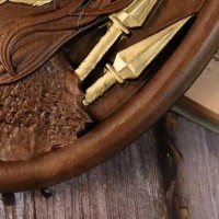 Piatto in legno intagliato a mano Ritratto di nativo americano indiano, decorazione della parete artigianale