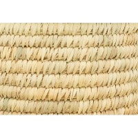 Pole lniane ustawione w palmie, 1 kosz do bielizny, koszyki