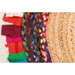 Alfombra redonda de yute natural Ø 90 cm con flecos coloridos en estilo bohemio de algodón reciclado
