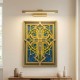 Mesa montada na parede Cruz cristã em madeira gravada: escultura de arte sagrada multicamada azul e amarelo - De alto nível Deco