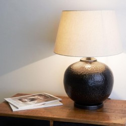 Hammered Black Metal Lamp Foot: Hammered Metal Metal Lamp Holder Black Design & Side Lighting