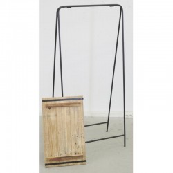 Capacas plegables de metal y madera reciclada Casca: Sólido con desgaste y diseño cuadrado de diseño