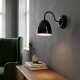 Svart lakkert metallvegglys Moderne design Moderne og elegant interiør