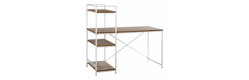 Massiivinen puinen toimisto tai toimiston sihteeri Sihteeri