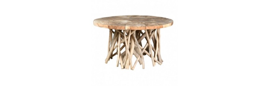 Keittiöpöytä ja ruokailuhuone puu ja rottinki