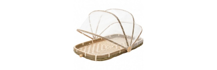 Cheese trays in wood, bamboo or wicker with bell or PVC cover