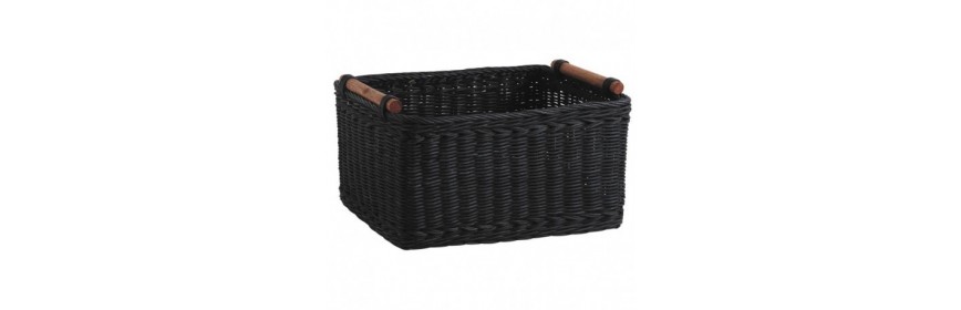 Basket and storage basket in wicker and rattan
